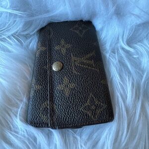 Louis Vuitton Damier 6 key holder